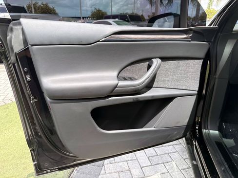 Used 2023 Tesla Model X AWD/4WD image 16