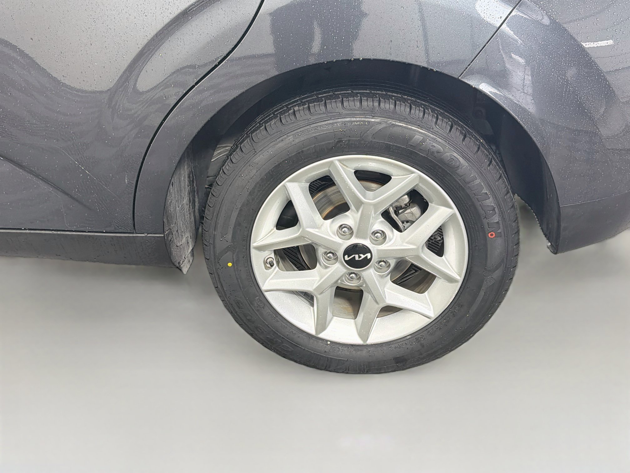 Used 2024 Kia Soul LX w/ Option Group 015 FWD image 11
