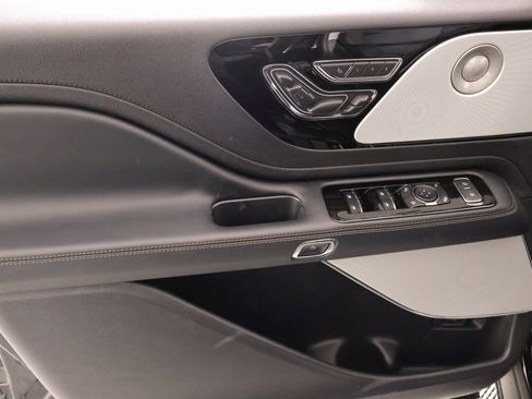 New 2026 Lincoln Aviator Reserve AWD/4WD image 17