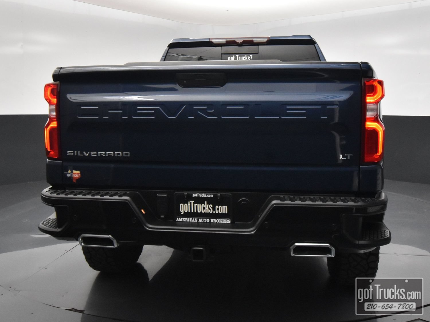 Used 2022 Chevrolet Silverado 1500 LT Trail Boss w/ Convenience Package II AWD/4WD image 6