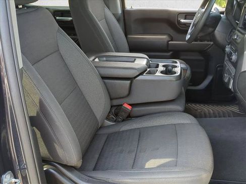 Certified 2022 Chevrolet Silverado 1500 Custom AWD/4WD image 19