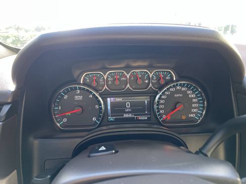 Used 2016 Chevrolet Tahoe LT RWD image 17