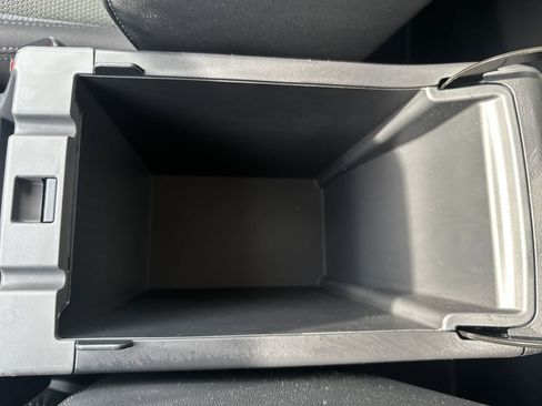 Used 2024 Subaru Crosstrek 2.0i Premium image 17