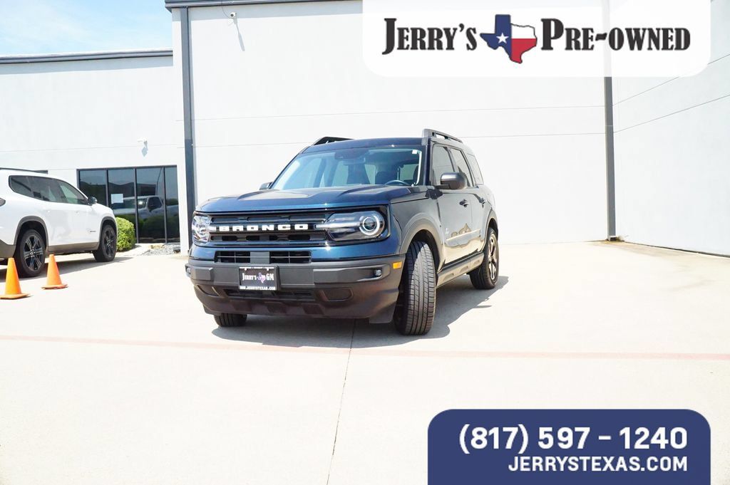 Used 2023 Ford Bronco Sport Outer Banks w/ Tech Package AWD/4WD image 1