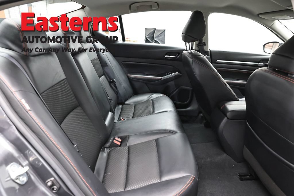 Used 2023 Nissan Altima 2.5 SR FWD image 25
