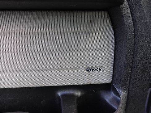 Used 2014 Ford F150 FX4 w/ Equipment Group 402A Luxury AWD/4WD image 19