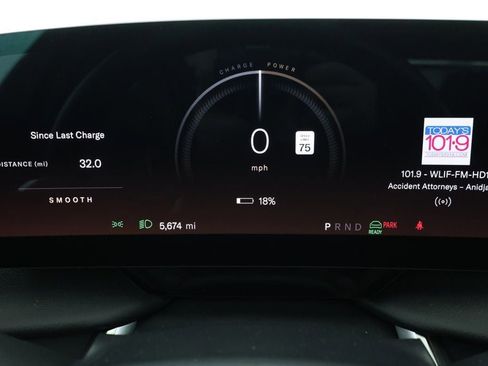 Used 2023 Lucid Air Touring image 11