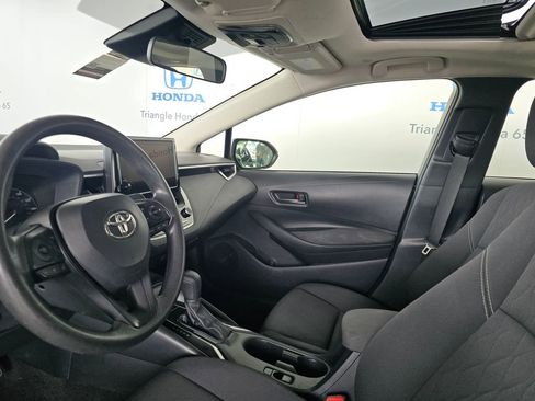 Used 2024 Toyota Corolla LE FWD image 10