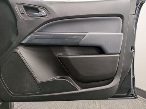 Used 2020 Chevrolet Colorado Z71 image 27