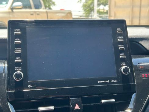 Used 2021 Toyota Camry XSE FWD image 31