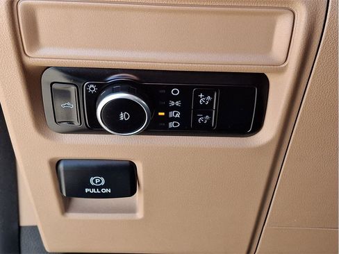 Used 2023 Ford F150 XLT AWD/4WD image 22