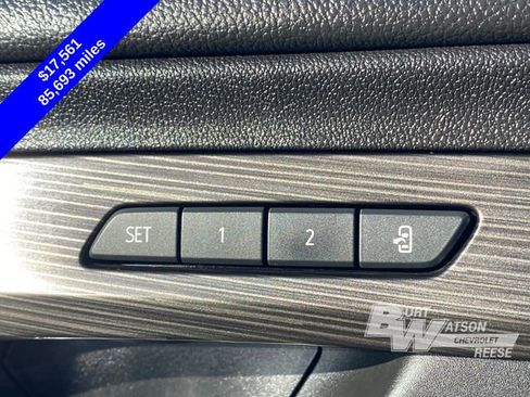 Used 2022 GMC Terrain SLT w/ LPO, Floor Liner Package image 33