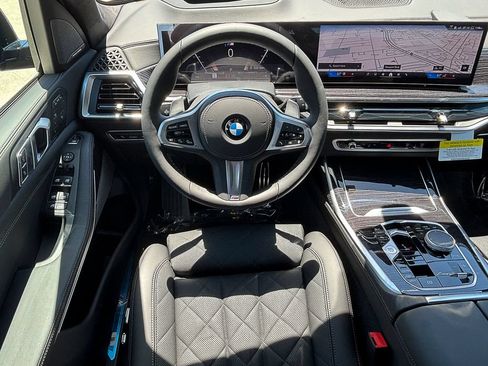New 2027 BMW X7 xDrive40i w/ M Sport Package AWD/4WD image 17