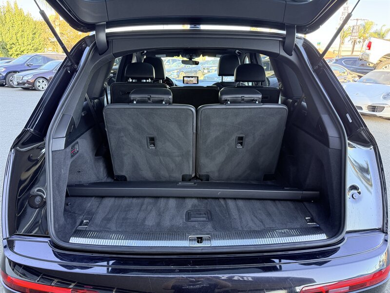 Used 2019 Audi Q7 2.0T Premium AWD/4WD image 28