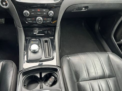 Used 2023 Chrysler 300 S image 33