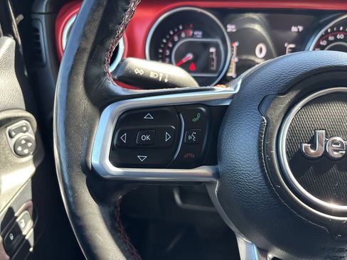 Used 2019 Jeep Wrangler Unlimited Rubicon AWD/4WD image 12