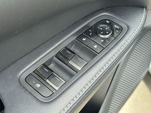 Used 2025 Lexus RX 350 Premium w/ Accessory Package (Z1) FWD image 16