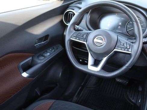 Certified 2022 Nissan Kicks SR w/ Interior Electronics Package FWD image 21