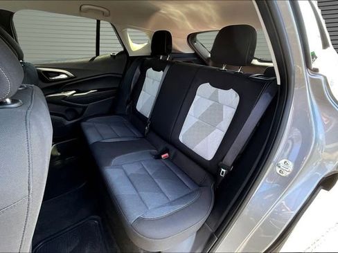 Used 2025 Chevrolet Trax LS image 21