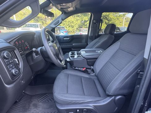 Used 2022 Chevrolet Silverado 1500 Custom image 12