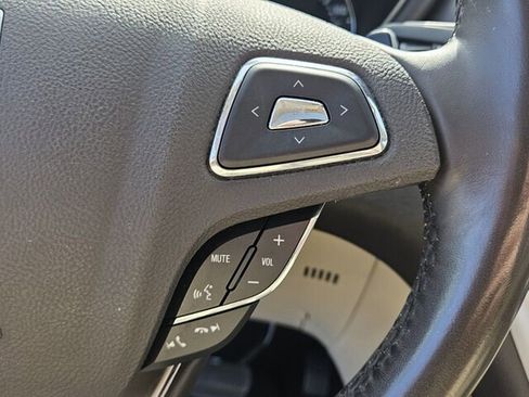 Used 2019 Lincoln MKC Select w/ Select Plus Package image 29