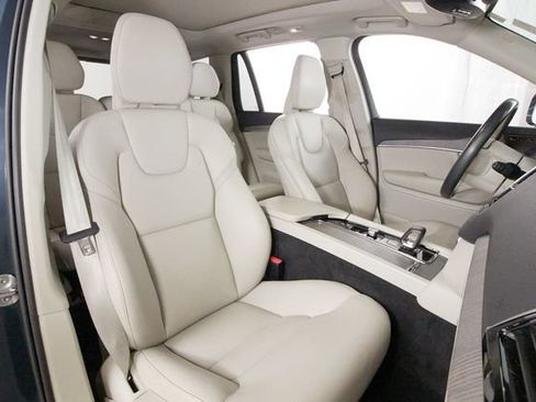 Certified 2023 Volvo XC90 B6 Plus AWD/4WD image 20