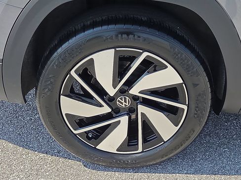 Used 2025 Volkswagen Atlas SE FWD image 7