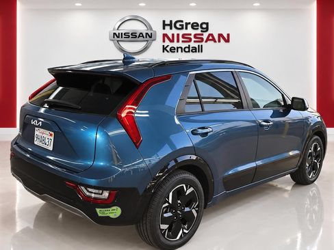 Used 2023 Kia Niro Wave FWD image 4