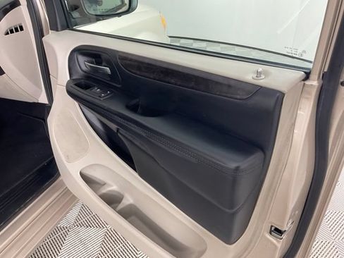 Used 2016 Dodge Grand Caravan SE w/ Quick Order Package 29E SE FWD image 27