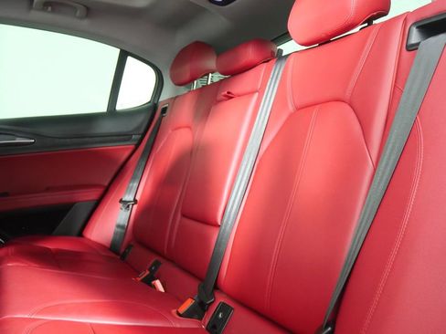 Used 2021 Alfa Romeo Stelvio Sprint w/ Nero Edizione image 15