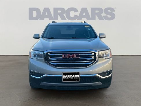 Used 2017 GMC Acadia SLT image 2