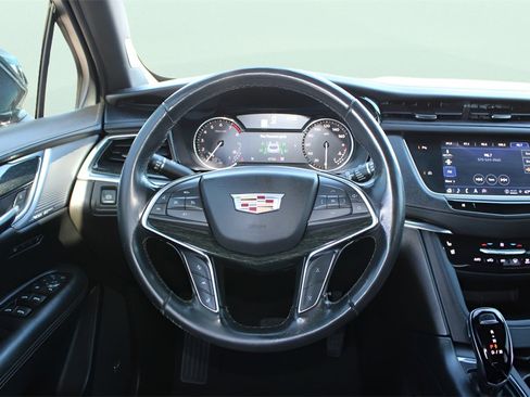 Used 2022 Cadillac XT5 Premium Luxury w/ LPO, Floor Liner Package image 21