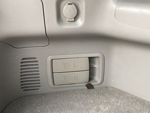 Used 2008 Toyota Highlander Limited AWD/4WD image 35