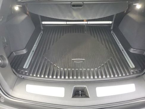 Used 2025 Cadillac XT5 Premium Luxury w/ LPO, Floor Liner Package AWD/4WD image 7