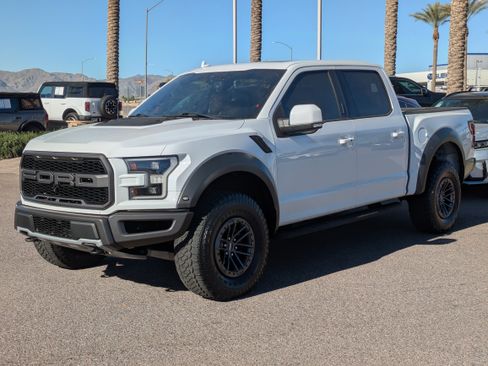 Used 2019 Ford F150 Raptor w/ Equipment Group 802A Luxury image 7