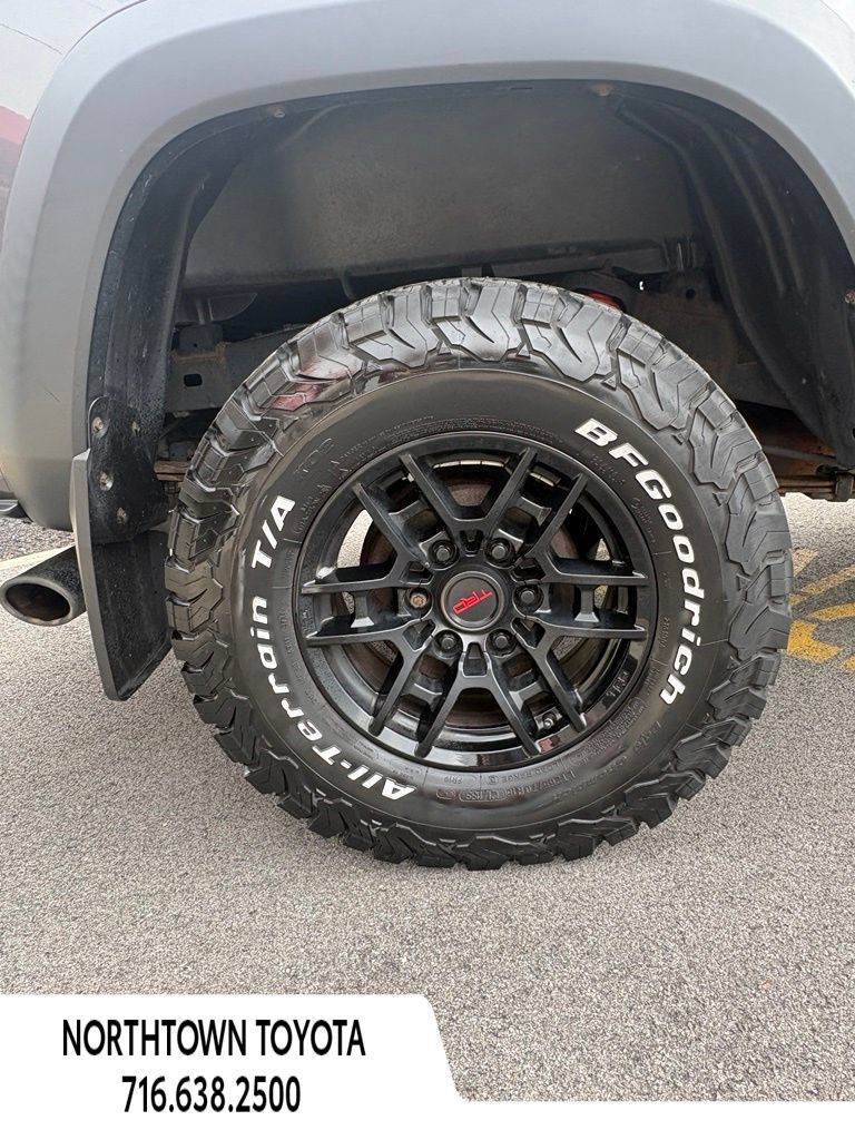 Used 2020 Toyota Tacoma TRD Pro AWD/4WD image 27