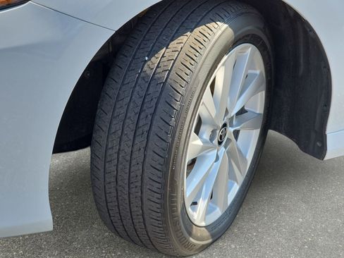 Used 2024 Toyota Camry LE w/ Convenience Package image 31