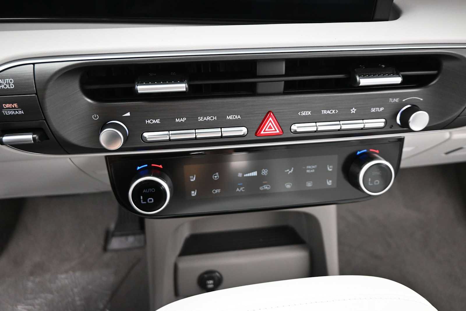 New 2027 Hyundai Palisade Limited AWD/4WD image 19