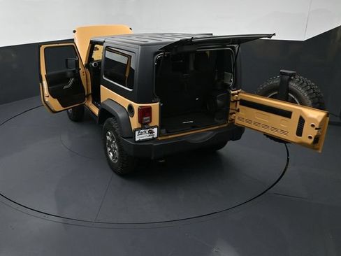 Used 2013 Jeep Wrangler Rubicon w/ PWR Convenience Group AWD/4WD image 28
