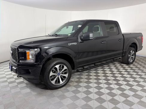 Used 2019 Ford F150 XL w/ Equipment Group 101A Mid AWD/4WD image 3