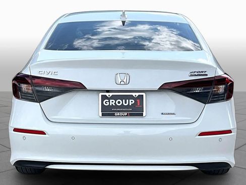 Used 2025 Honda Civic Sport Touring image 5