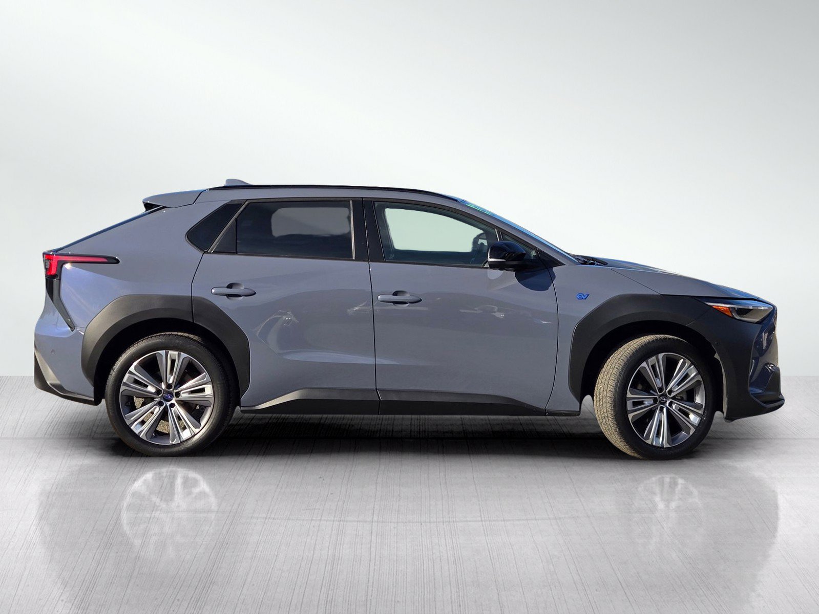 Used 2023 Subaru Solterra AWD image 3