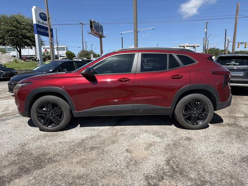 Used 2024 Chevrolet Trax ACTIV w/ Driver Confidence Package FWD image 6