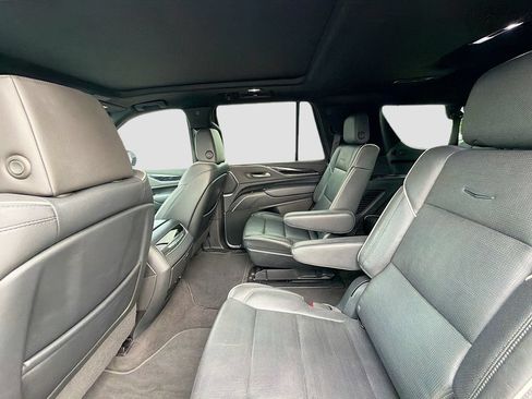Certified 2023 Cadillac Escalade Sport RWD image 23