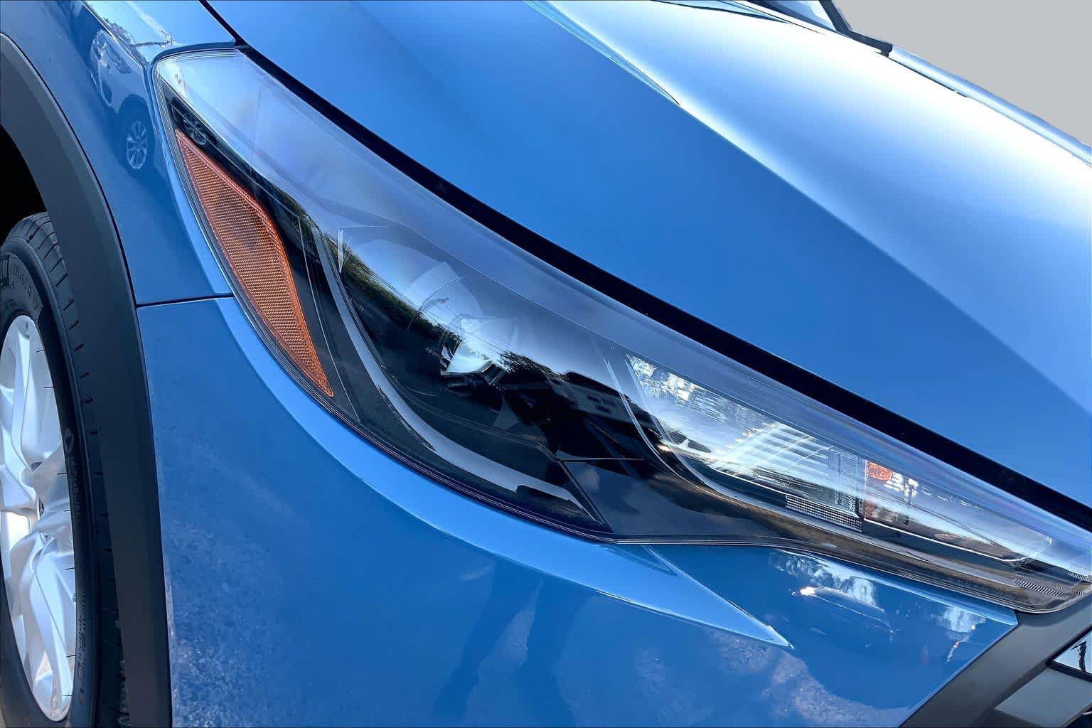 Used 2026 Toyota Corolla Cross LE FWD image 27