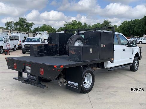 Used 2017 Ford F350 XL w/ Power Equipment Group AWD/4WD image 2