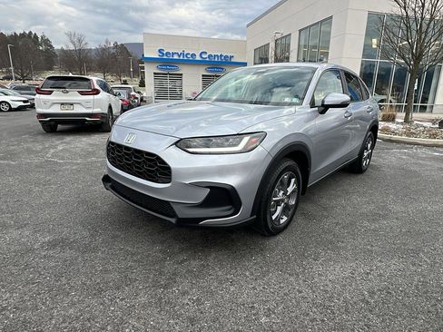 New 2026 Honda HR-V LX image 8