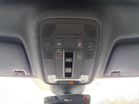 Used 2022 Audi Q3 2.0T Premium image 18