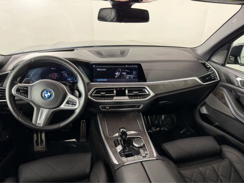 Certified 2023 BMW X5 xDrive45e w/ M Sport Package image 11