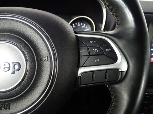 Used 2020 Jeep Compass Latitude image 24